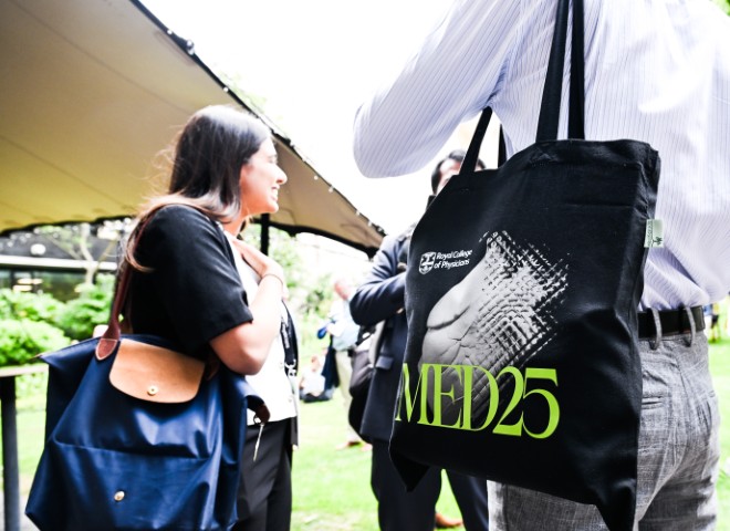 Photo from Medicine 2025 }}