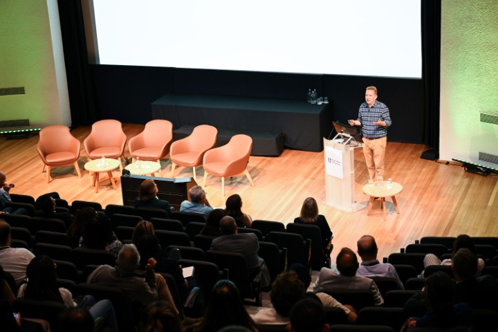 Photo from Medicine 2025 }}