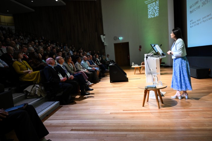 Photo from Medicine 2025 }}