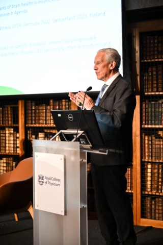 Photo from Medicine 2025 }}