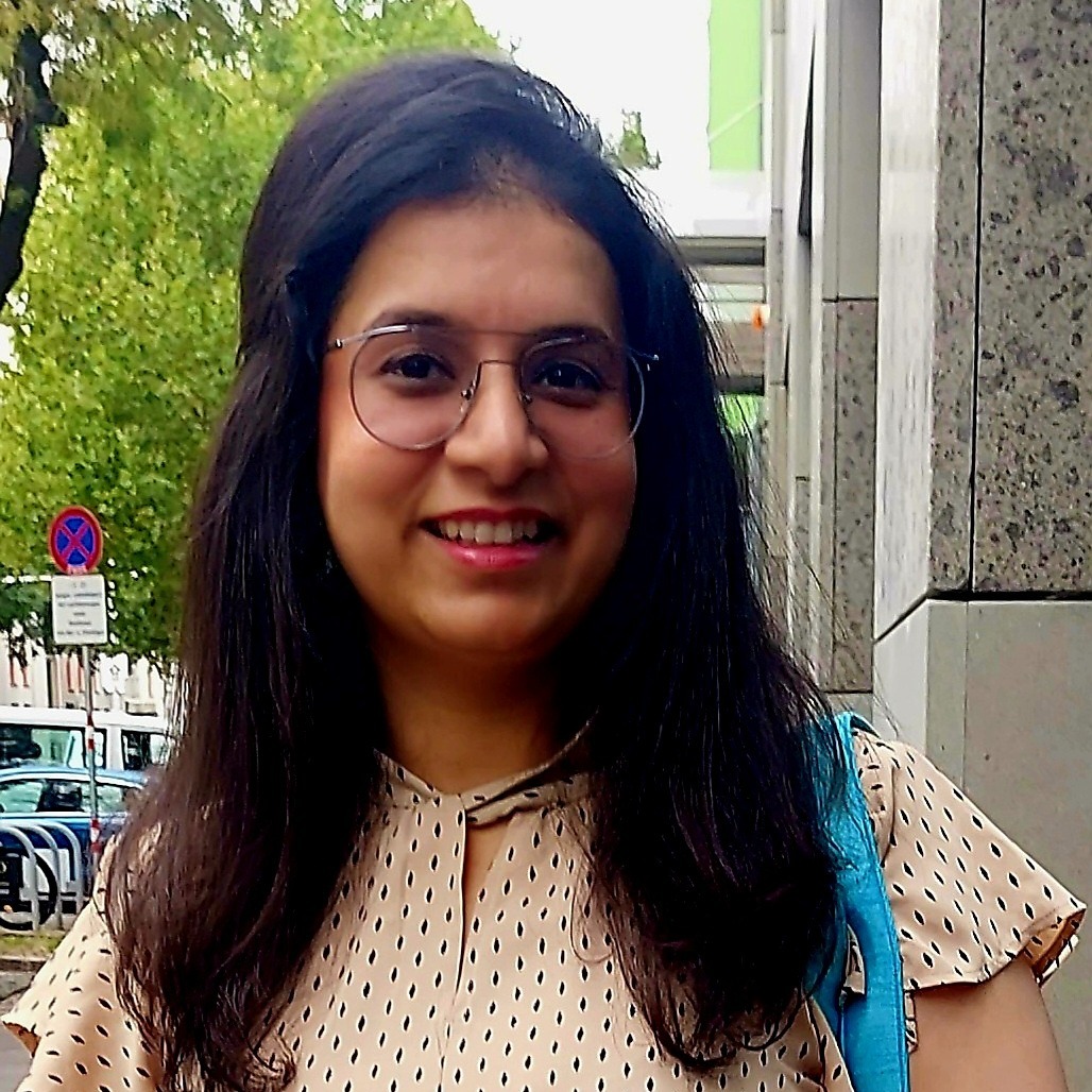 Dr Tulika Porwal FRCP